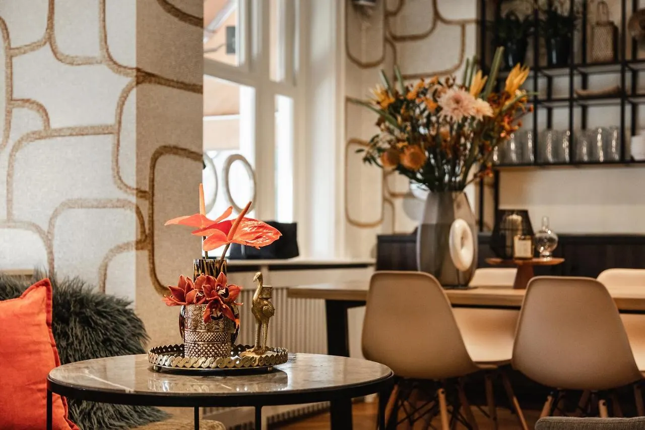 ホテル The Delphi - Amsterdam Townhouse 4*,